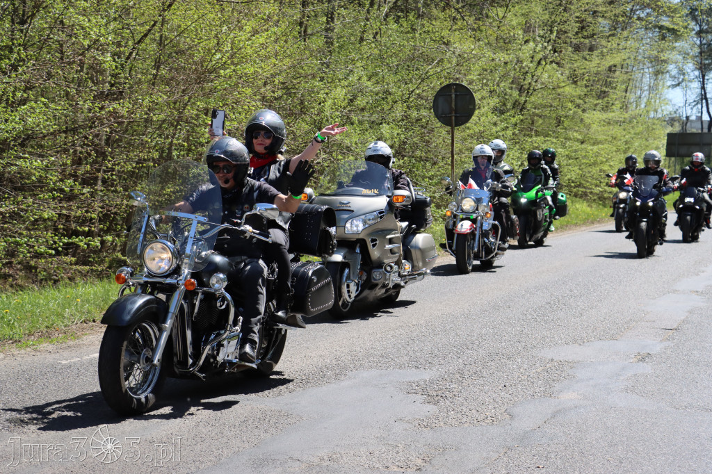 Fotorelacja I: IV Motopiknik w Łazach - parada motocykli