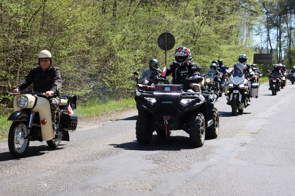 Fotorelacja I: IV Motopiknik w Łazach - parada motocykli