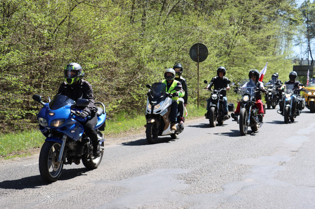 Fotorelacja I: IV Motopiknik w Łazach - parada motocykli