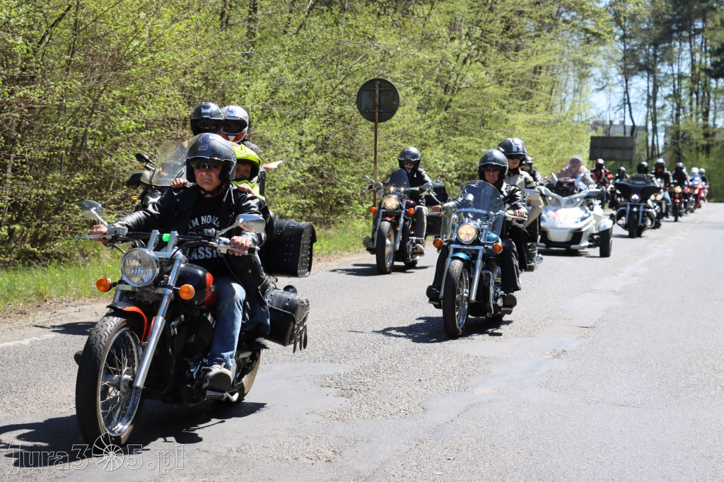 Fotorelacja I: IV Motopiknik w Łazach - parada motocykli