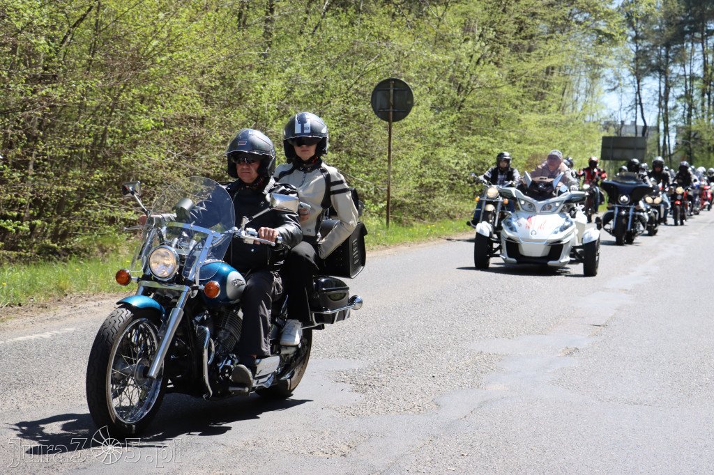 Fotorelacja I: IV Motopiknik w Łazach - parada motocykli