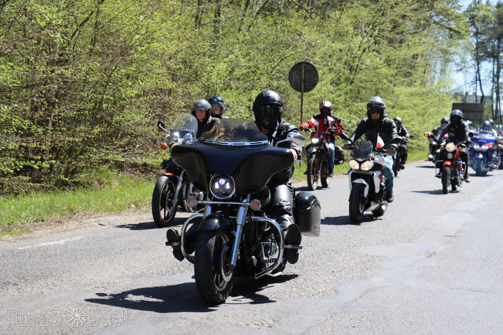 Fotorelacja I: IV Motopiknik w Łazach - parada motocykli