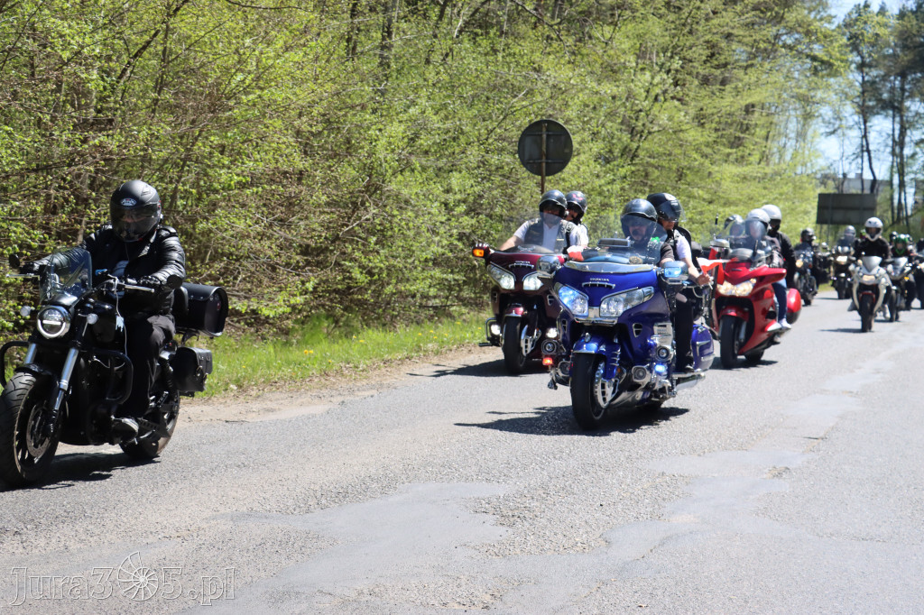 Fotorelacja I: IV Motopiknik w Łazach - parada motocykli