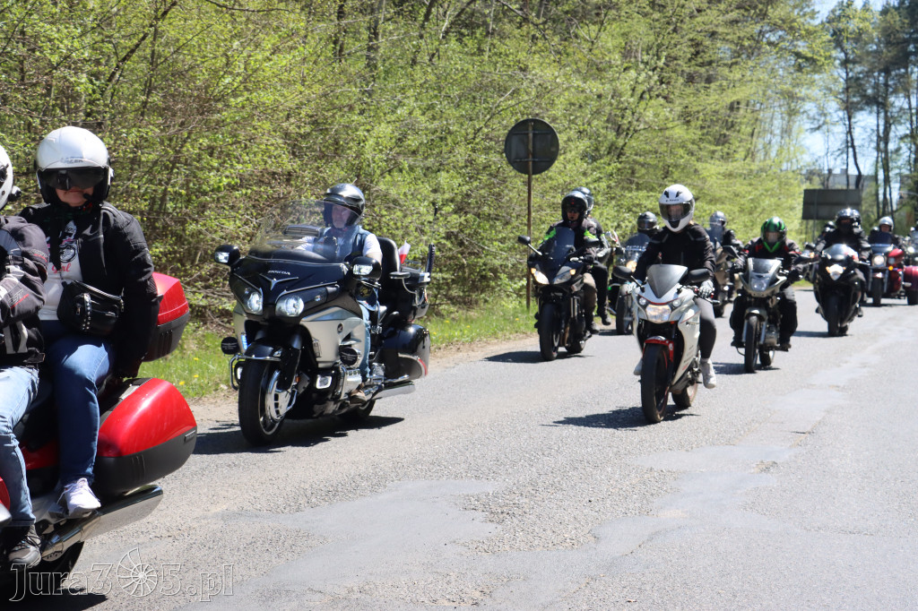 Fotorelacja I: IV Motopiknik w Łazach - parada motocykli
