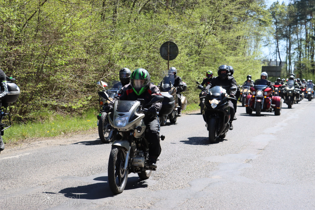 Fotorelacja I: IV Motopiknik w Łazach - parada motocykli