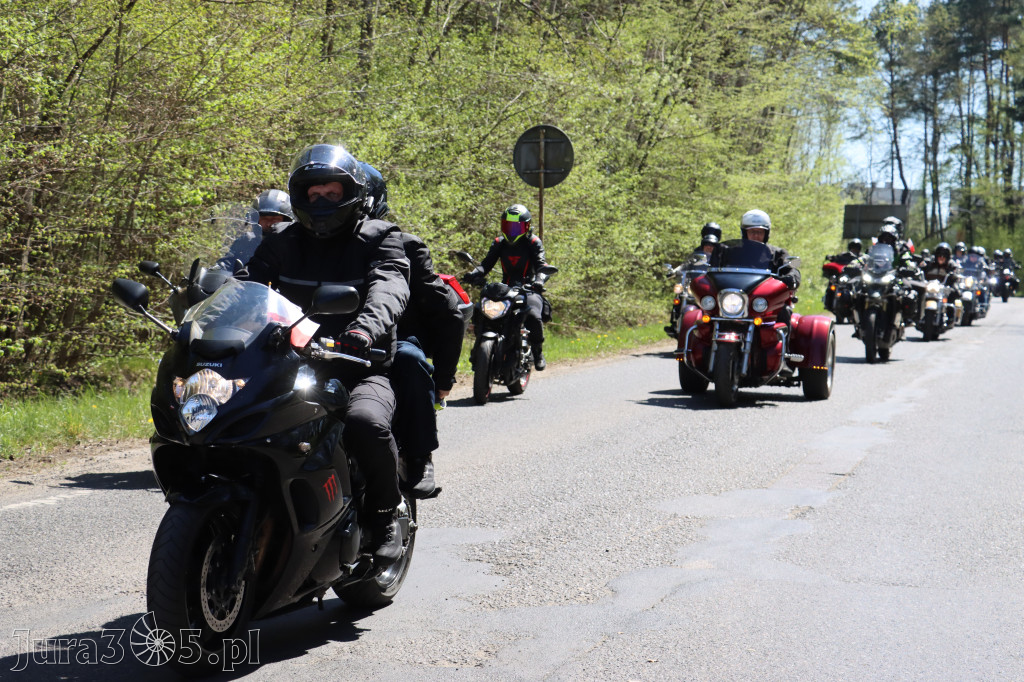 Fotorelacja I: IV Motopiknik w Łazach - parada motocykli