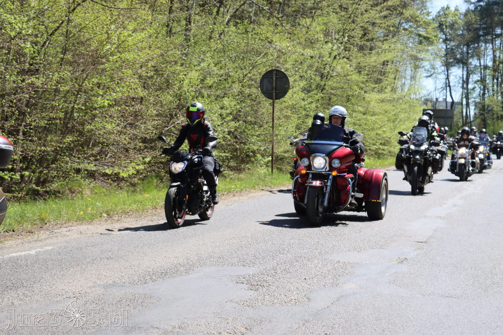 Fotorelacja I: IV Motopiknik w Łazach - parada motocykli