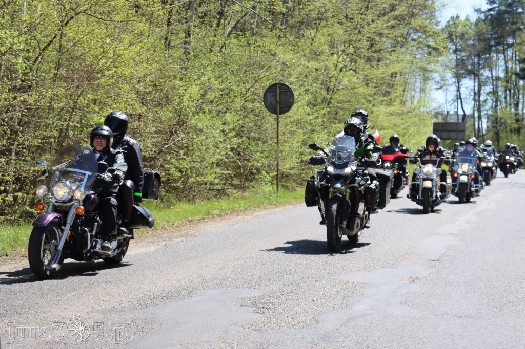 Fotorelacja I: IV Motopiknik w Łazach - parada motocykli
