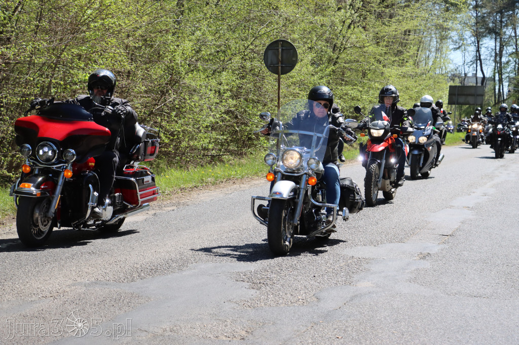 Fotorelacja I: IV Motopiknik w Łazach - parada motocykli
