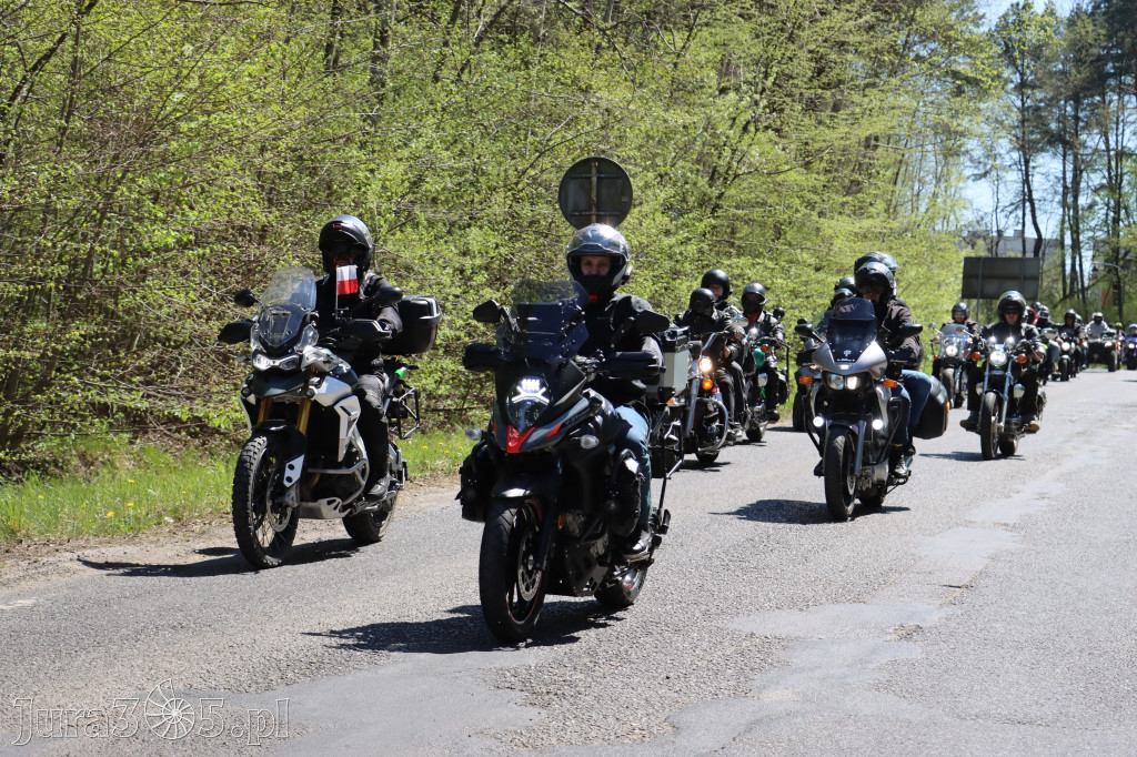 Fotorelacja I: IV Motopiknik w Łazach - parada motocykli