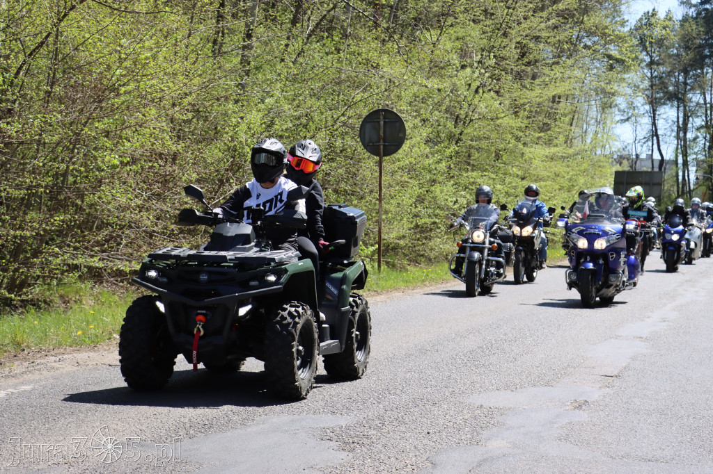 Fotorelacja I: IV Motopiknik w Łazach - parada motocykli