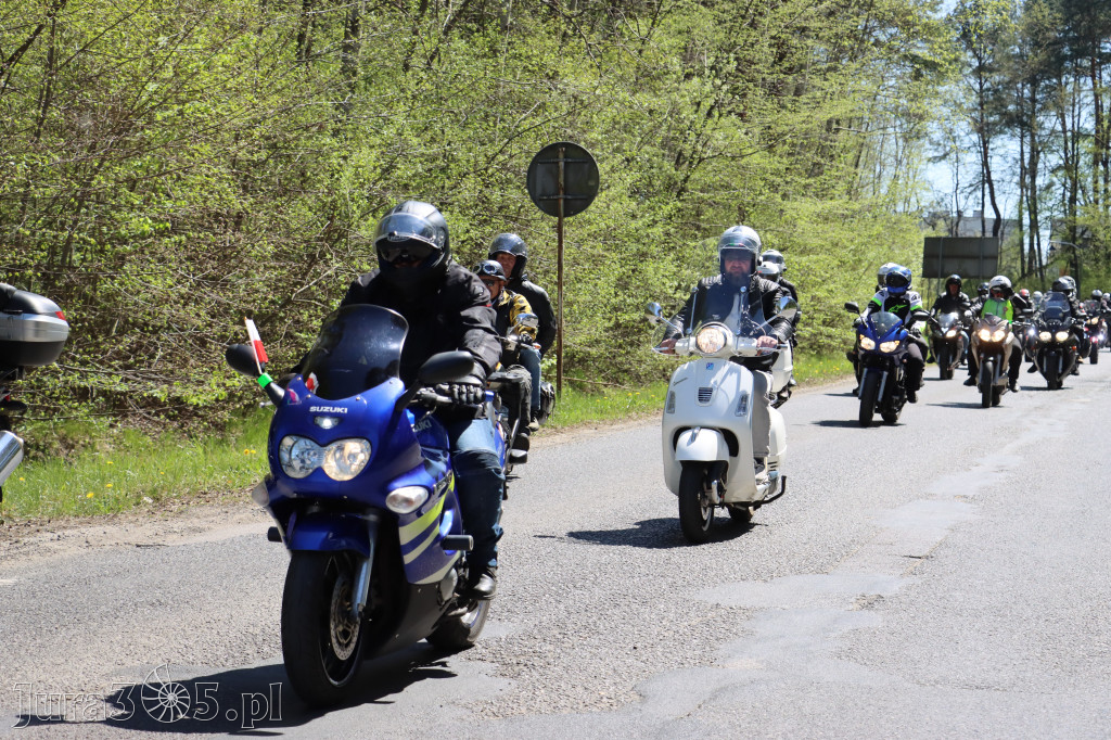 Fotorelacja I: IV Motopiknik w Łazach - parada motocykli