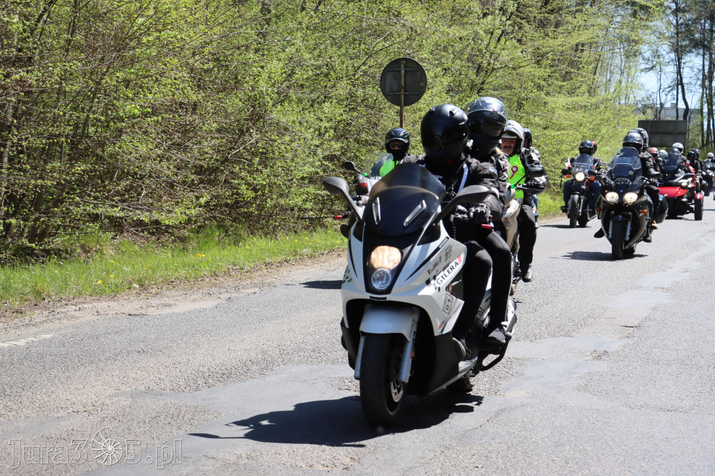 Fotorelacja I: IV Motopiknik w Łazach - parada motocykli