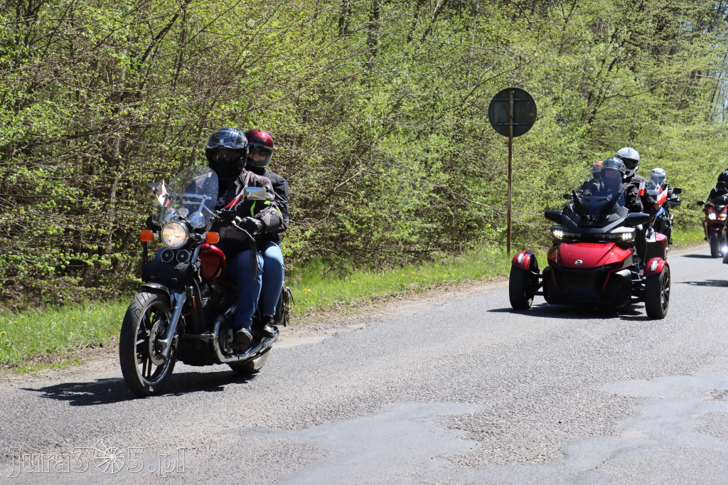 Fotorelacja I: IV Motopiknik w Łazach - parada motocykli