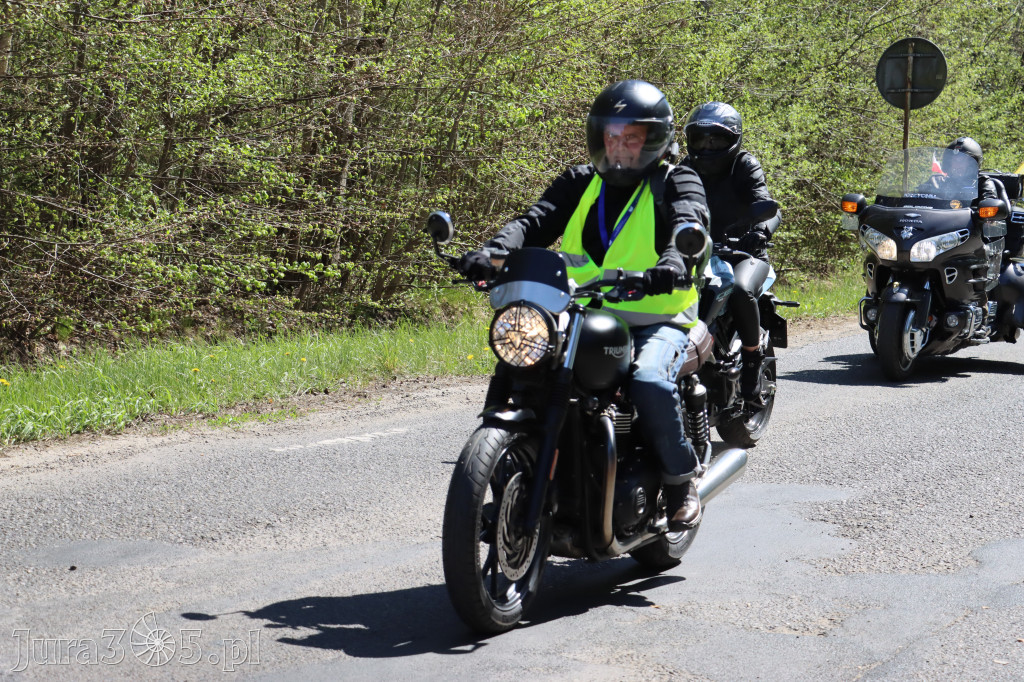 Fotorelacja I: IV Motopiknik w Łazach - parada motocykli
