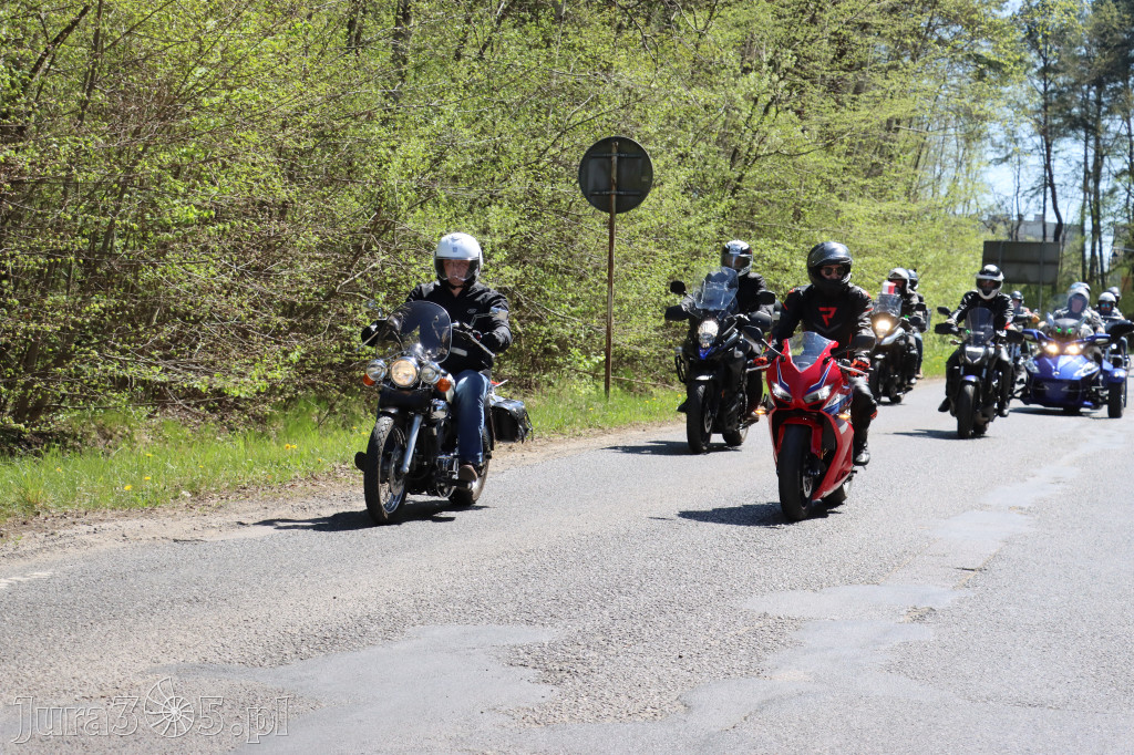 Fotorelacja I: IV Motopiknik w Łazach - parada motocykli