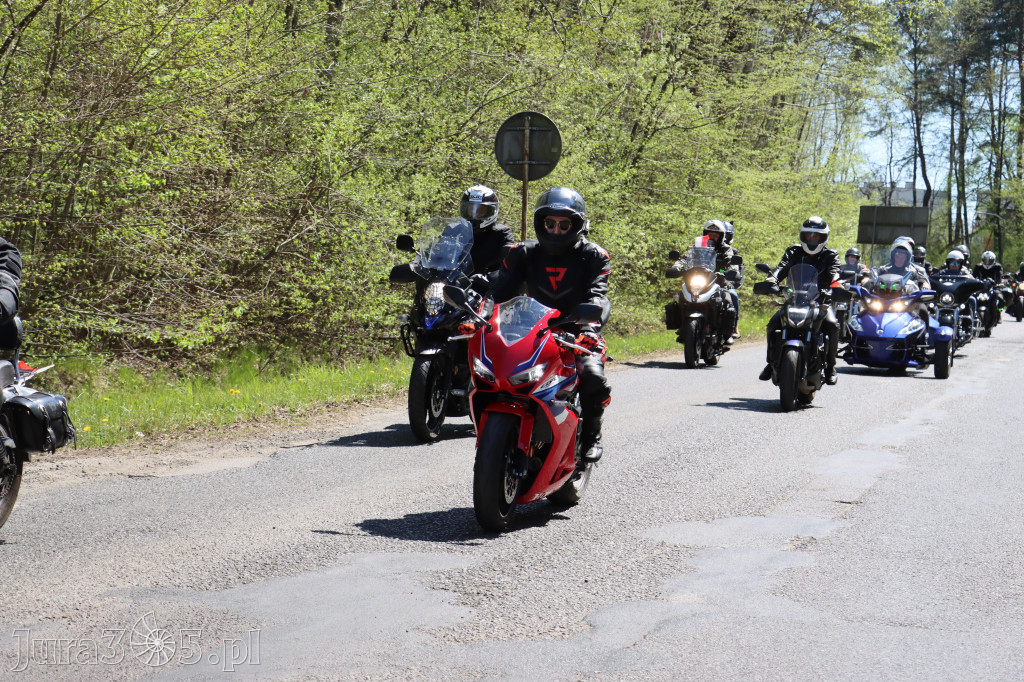 Fotorelacja I: IV Motopiknik w Łazach - parada motocykli