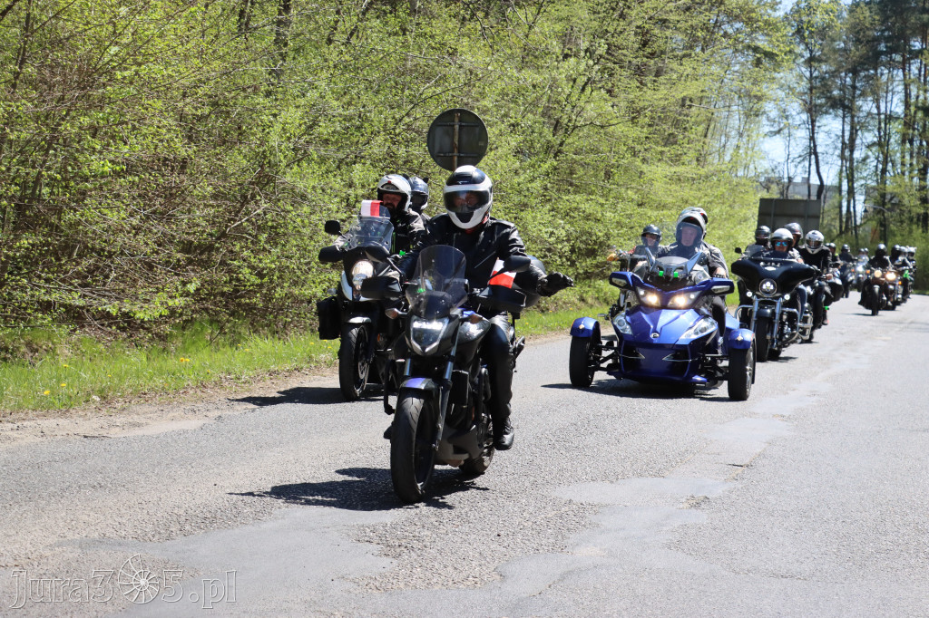 Fotorelacja I: IV Motopiknik w Łazach - parada motocykli