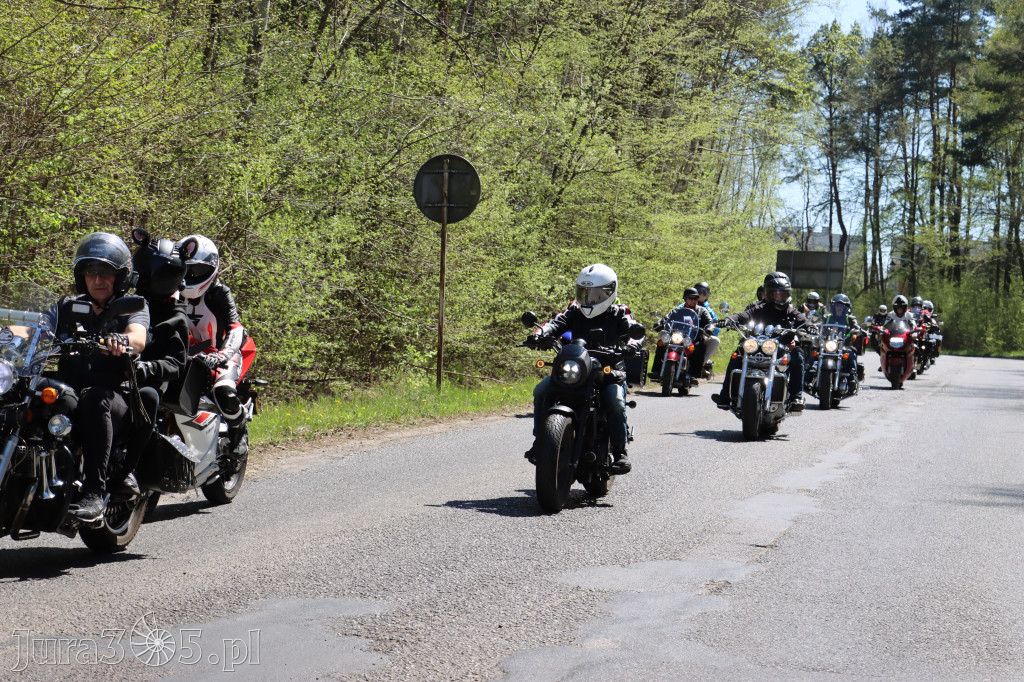 Fotorelacja I: IV Motopiknik w Łazach - parada motocykli
