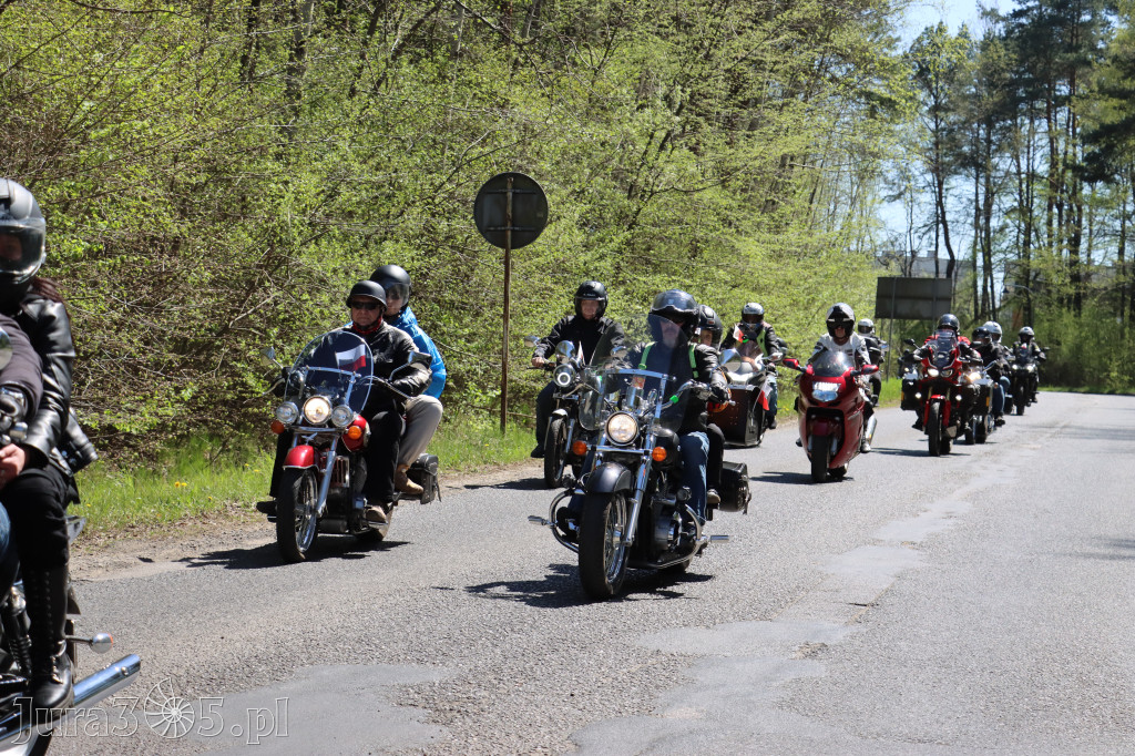 Fotorelacja I: IV Motopiknik w Łazach - parada motocykli