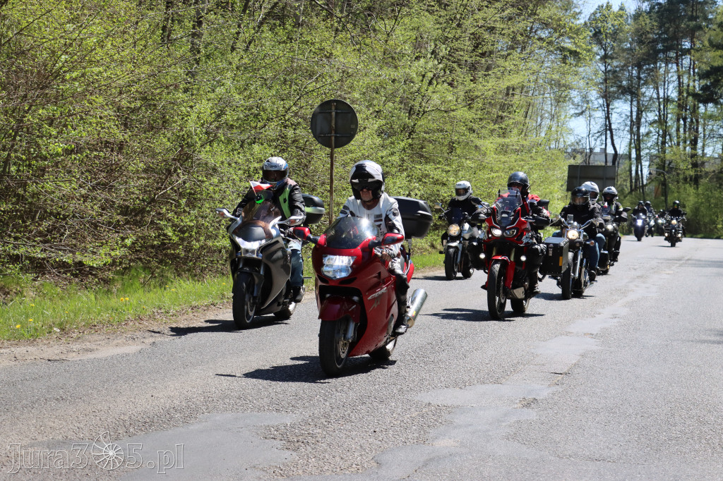 Fotorelacja I: IV Motopiknik w Łazach - parada motocykli
