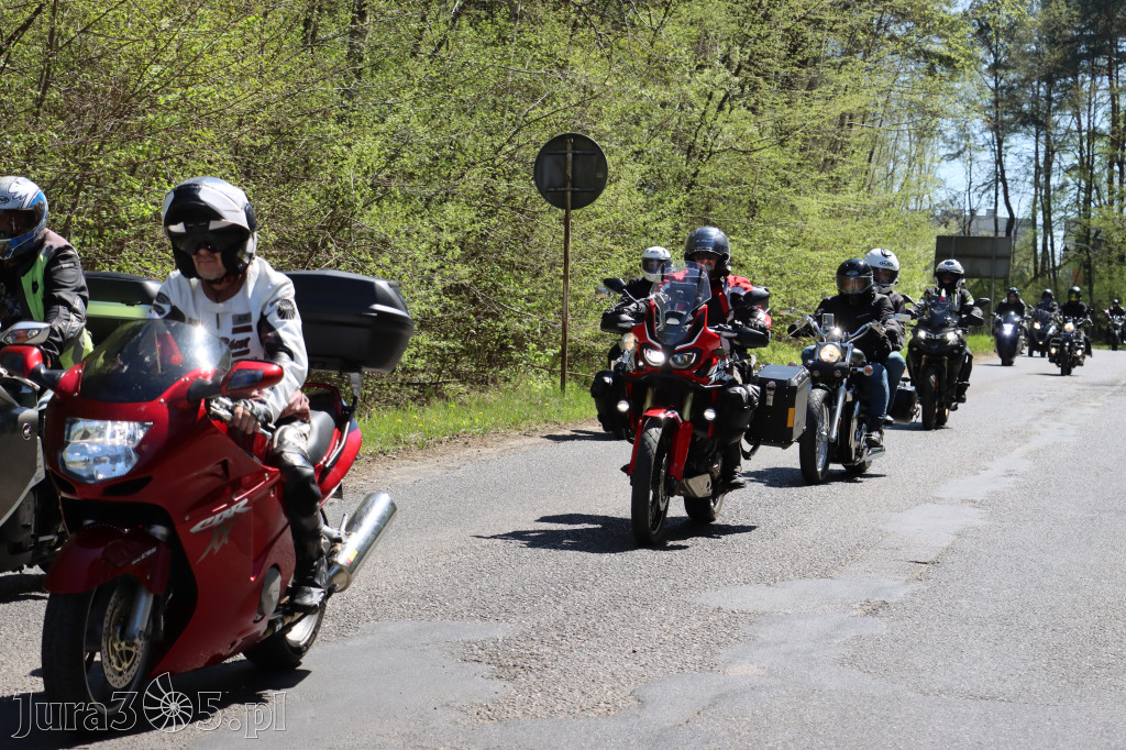Fotorelacja I: IV Motopiknik w Łazach - parada motocykli