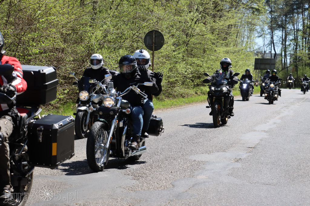 Fotorelacja I: IV Motopiknik w Łazach - parada motocykli