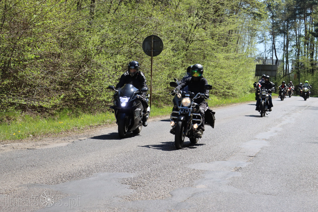 Fotorelacja I: IV Motopiknik w Łazach - parada motocykli