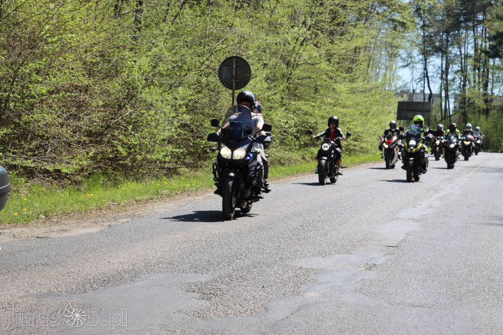 Fotorelacja I: IV Motopiknik w Łazach - parada motocykli