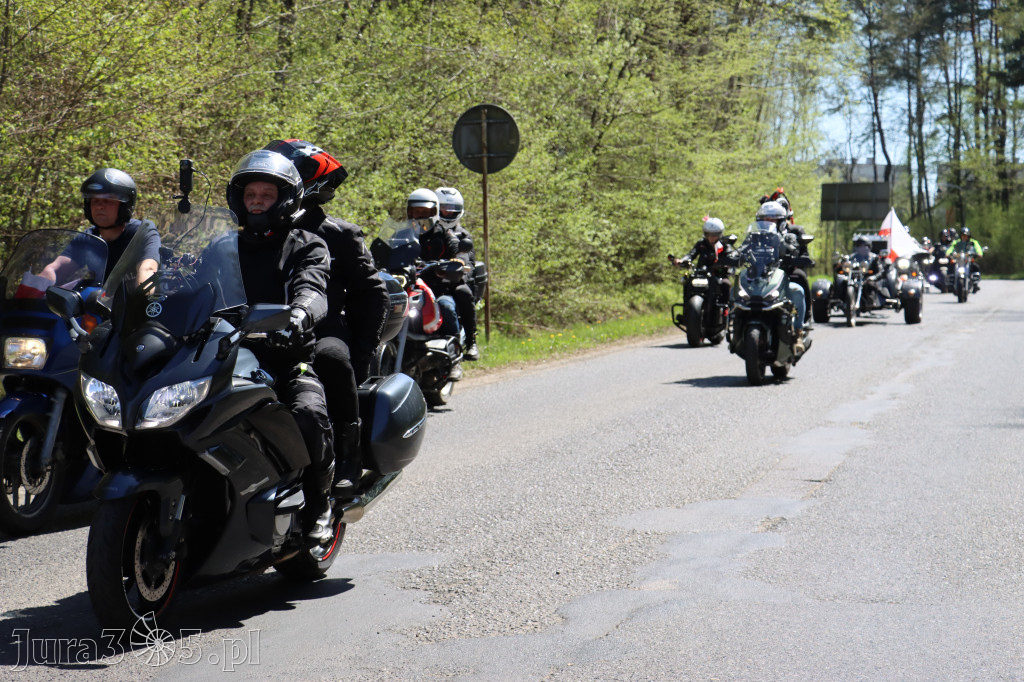 Fotorelacja I: IV Motopiknik w Łazach - parada motocykli