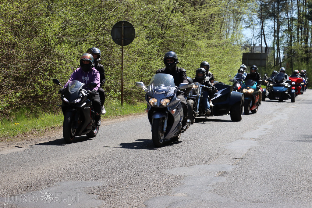 Fotorelacja I: IV Motopiknik w Łazach - parada motocykli
