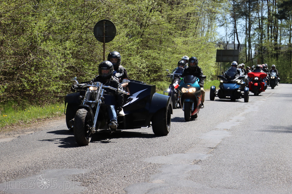 Fotorelacja I: IV Motopiknik w Łazach - parada motocykli