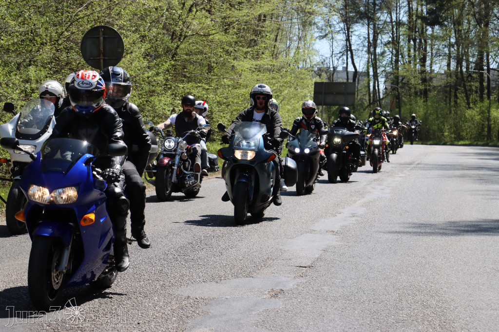 Fotorelacja I: IV Motopiknik w Łazach - parada motocykli