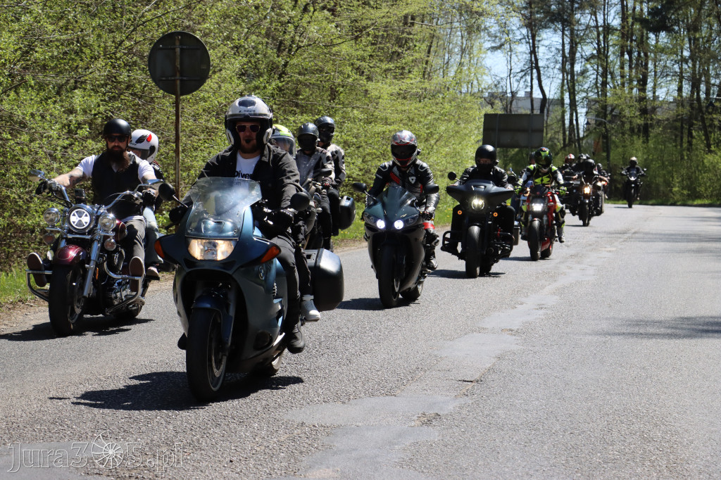 Fotorelacja I: IV Motopiknik w Łazach - parada motocykli