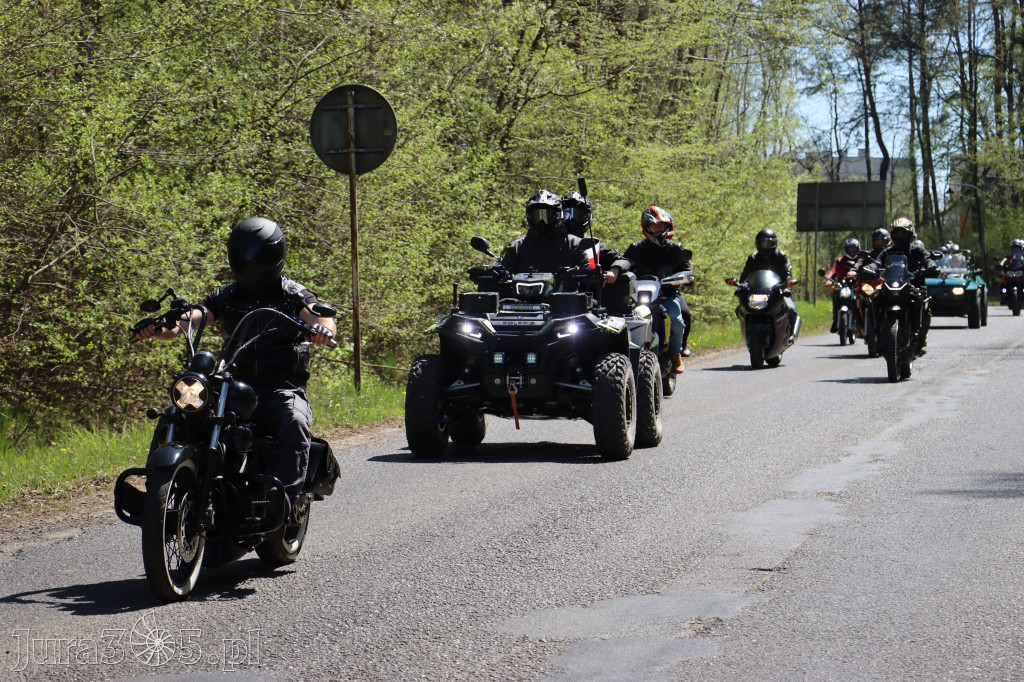 Fotorelacja I: IV Motopiknik w Łazach - parada motocykli