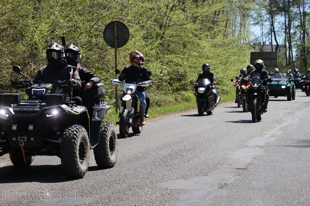 Fotorelacja I: IV Motopiknik w Łazach - parada motocykli