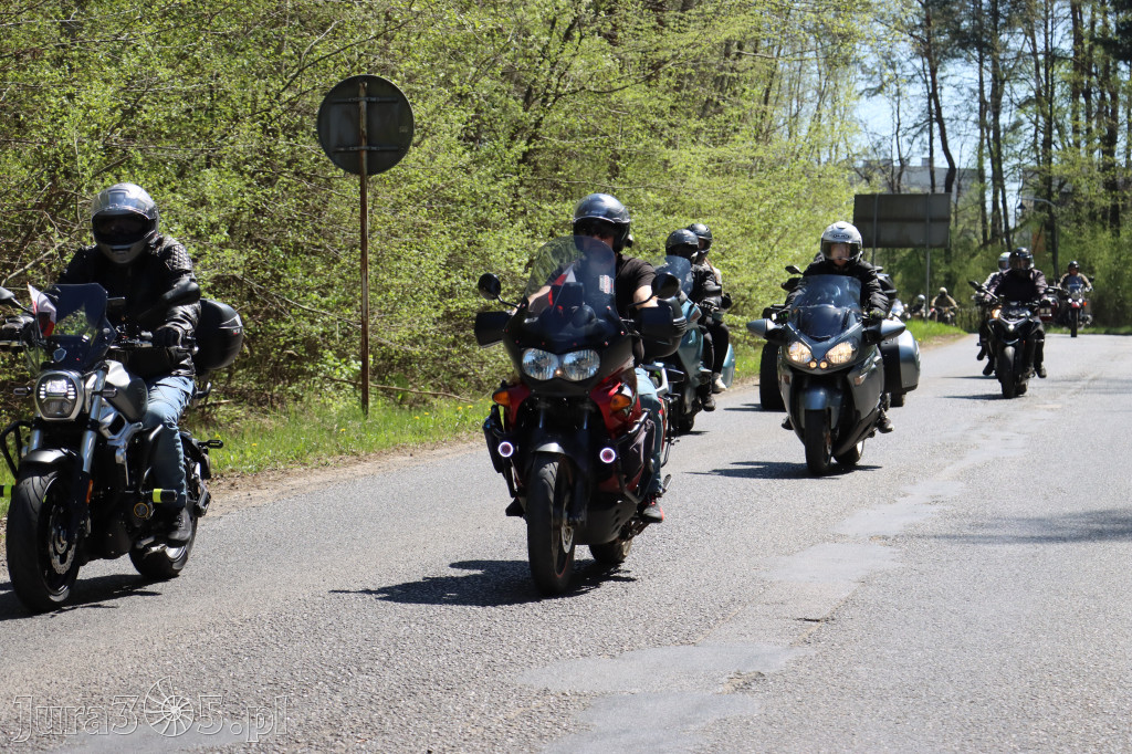 Fotorelacja I: IV Motopiknik w Łazach - parada motocykli