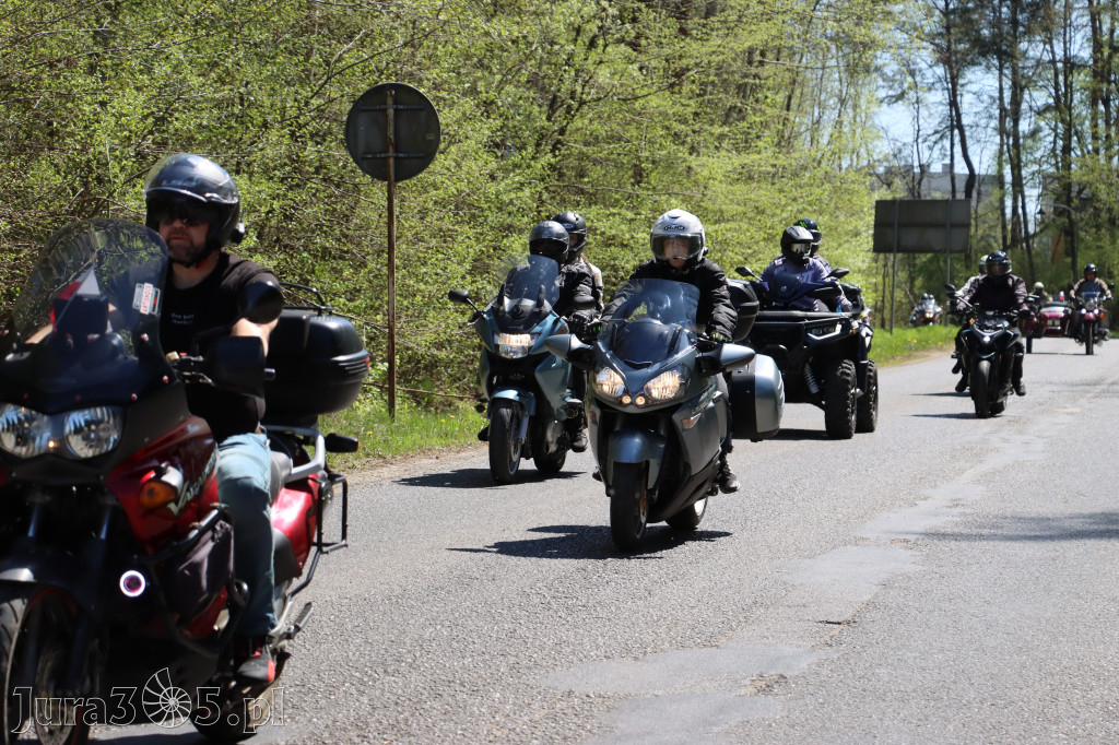 Fotorelacja I: IV Motopiknik w Łazach - parada motocykli
