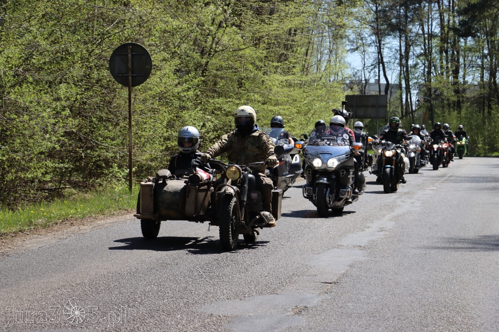 Fotorelacja I: IV Motopiknik w Łazach - parada motocykli