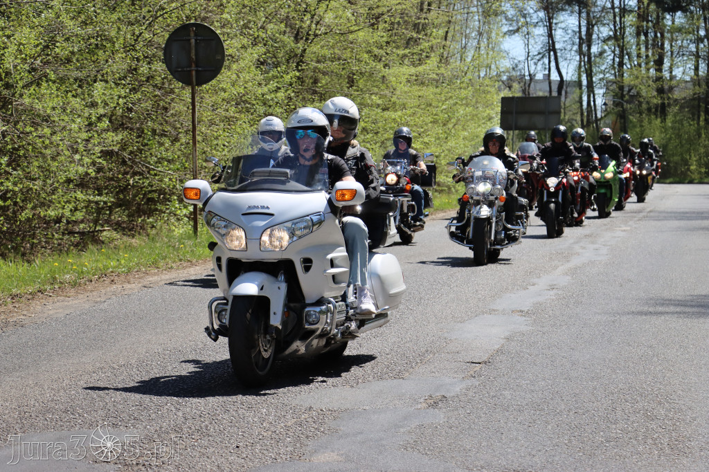 Fotorelacja I: IV Motopiknik w Łazach - parada motocykli