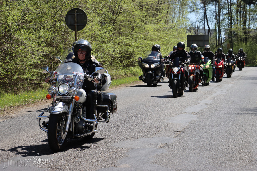 Fotorelacja I: IV Motopiknik w Łazach - parada motocykli
