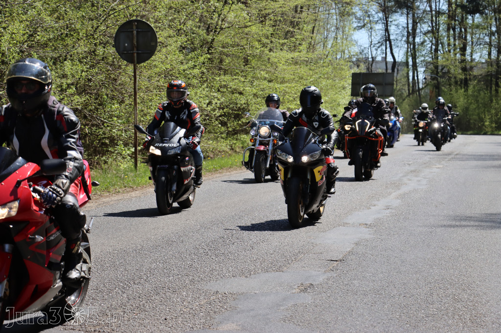 Fotorelacja I: IV Motopiknik w Łazach - parada motocykli