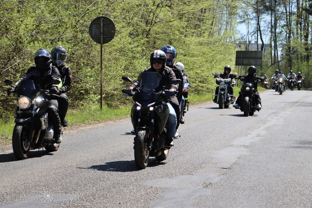 Fotorelacja I: IV Motopiknik w Łazach - parada motocykli