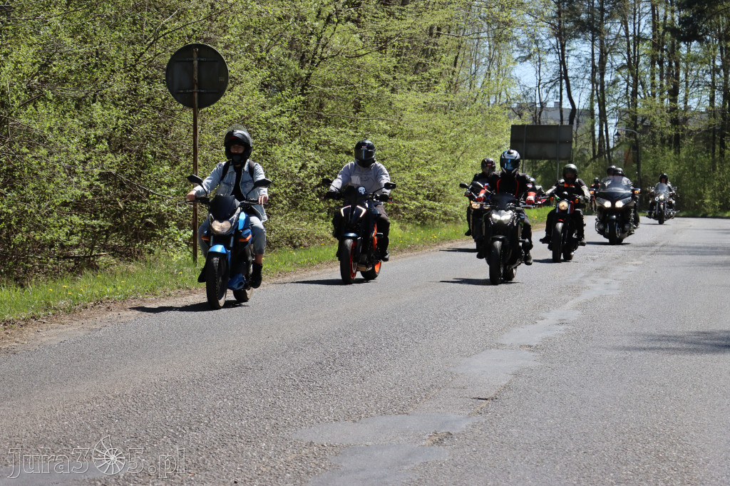 Fotorelacja I: IV Motopiknik w Łazach - parada motocykli