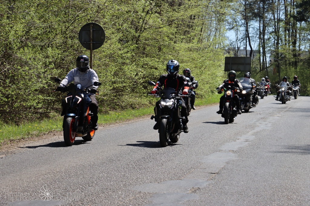 Fotorelacja I: IV Motopiknik w Łazach - parada motocykli