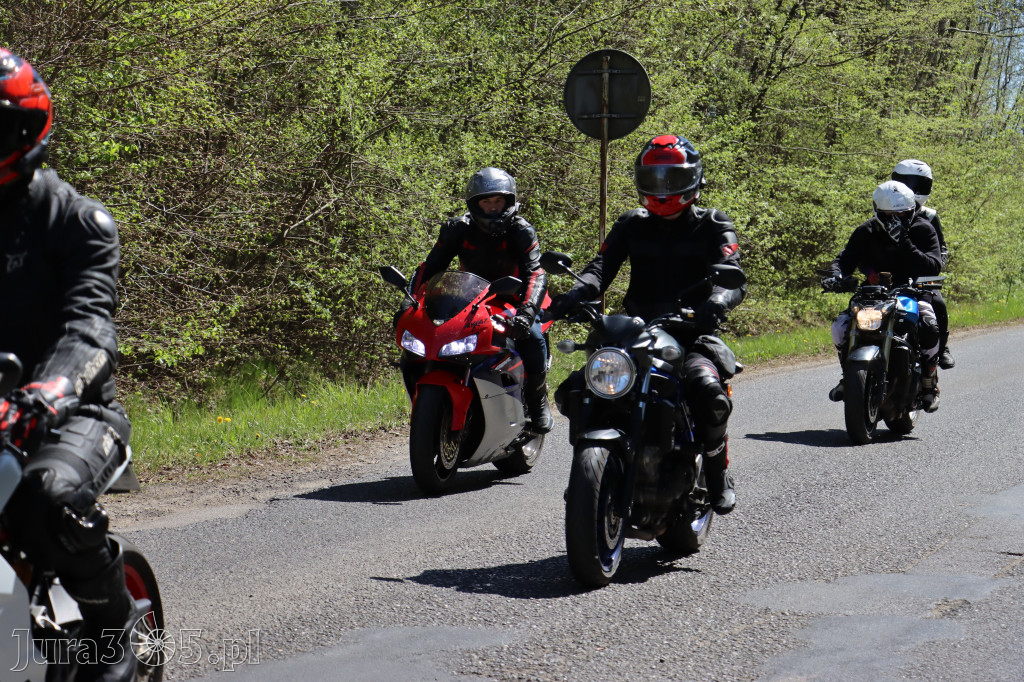 Fotorelacja I: IV Motopiknik w Łazach - parada motocykli