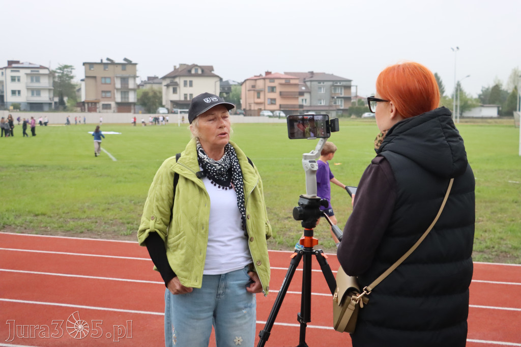 Fotorelacja: Uroczystość otwarcia stadionu miejskiego w Łazach po rewitalizacji