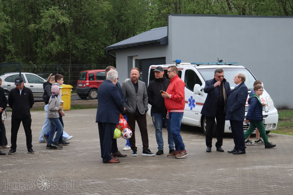 Fotorelacja: Uroczystość otwarcia stadionu miejskiego w Łazach po rewitalizacji