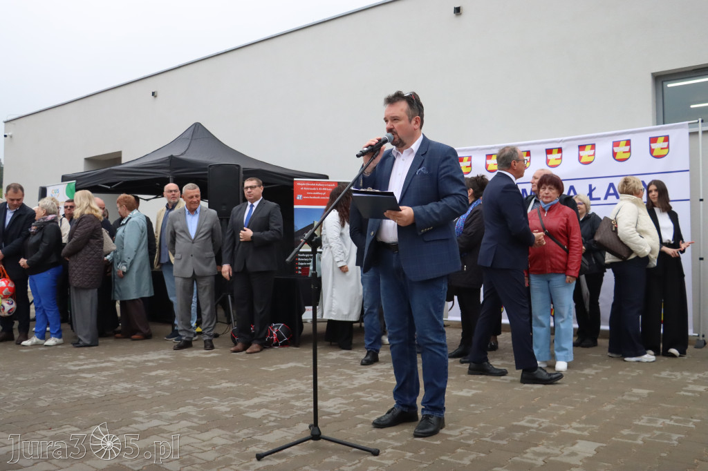 Fotorelacja: Uroczystość otwarcia stadionu miejskiego w Łazach po rewitalizacji