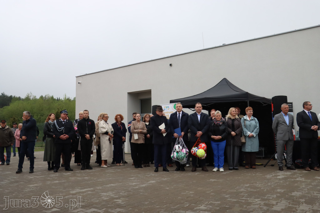 Fotorelacja: Uroczystość otwarcia stadionu miejskiego w Łazach po rewitalizacji